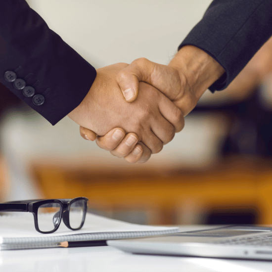 ทีมงานของเรา ใส่ใจทุกขั้นตอน